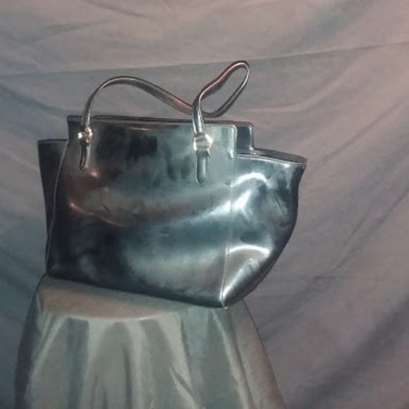 Ralph's Lauren Purse - Picture 5 of 8